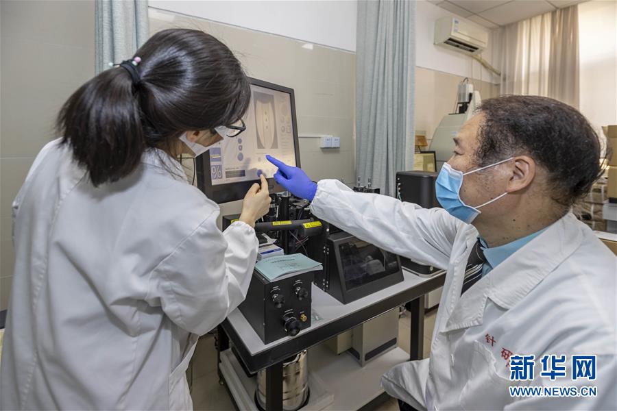 （代表委員履職&middot;圖文互動）（2）&ldquo;履職與行醫(yī)，都要精益求精&rdquo;&mdash;&mdash;全國政協(xié)委員吳煥淦履職記