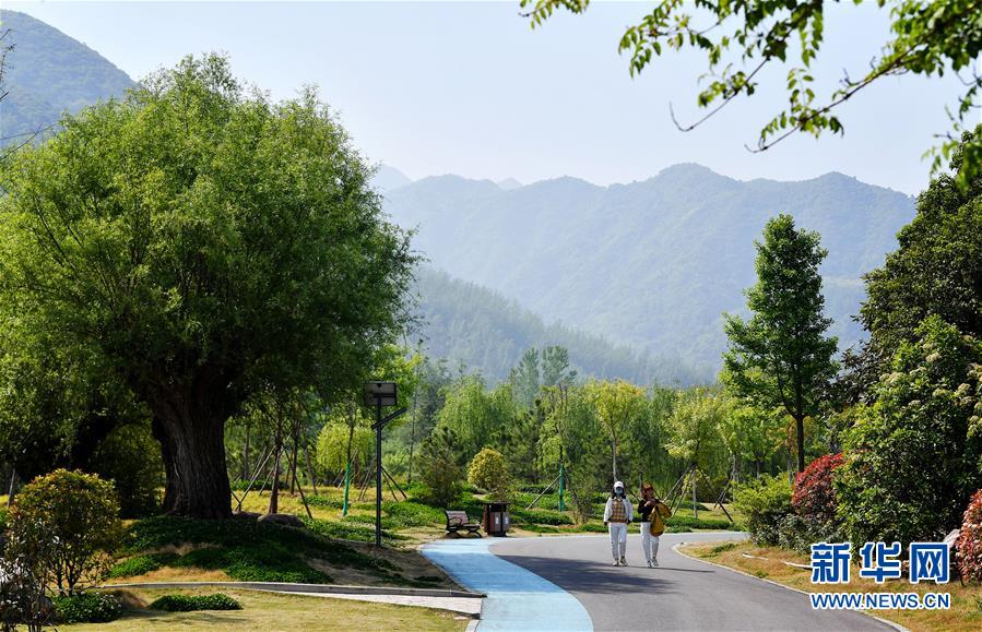 （新華全媒頭條&middot;圖文互動）（8）循著習(xí)近平總書記的足跡，感受那山那水