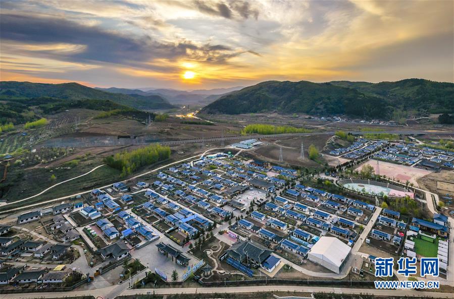 （決戰(zhàn)決勝脫貧攻堅(jiān)&middot;圖文互動(dòng)）（1）長白山下唱新篇&mdash;&mdash;吉林延邊州脫貧攻堅(jiān)觀察