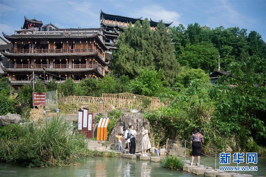 （圖文互動）（7）美了鄉(xiāng)村 富了山民&mdash;&mdash;湖南崛起一批文旅特色小鎮(zhèn)