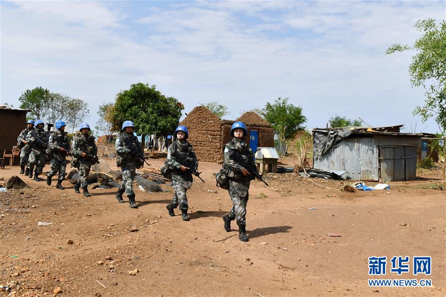 (新華全媒頭條·圖文互動)(6)崢嶸歲月30年 中國藍盔衛(wèi)和平