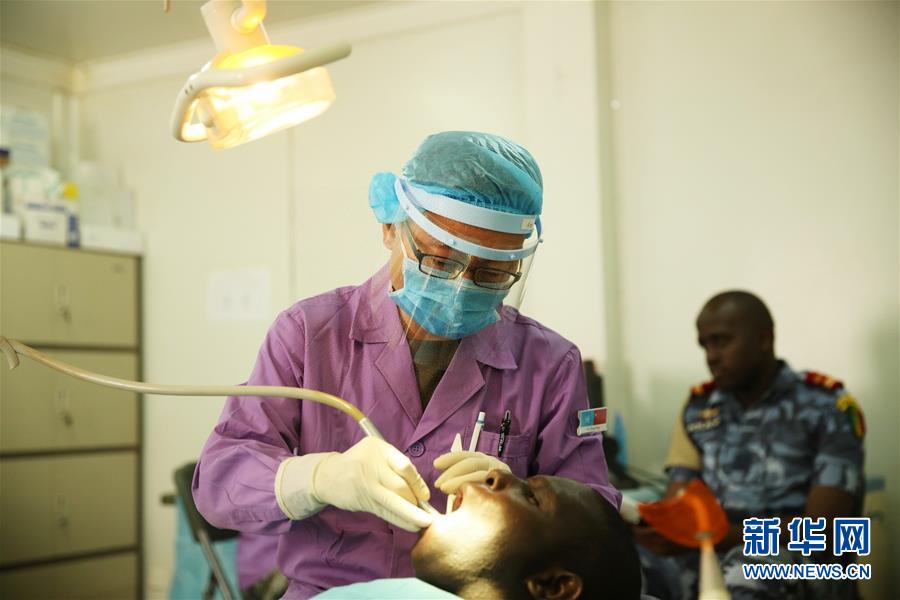 (新華全媒頭條·圖文互動)(12)崢嶸歲月30年 中國藍盔衛(wèi)和平