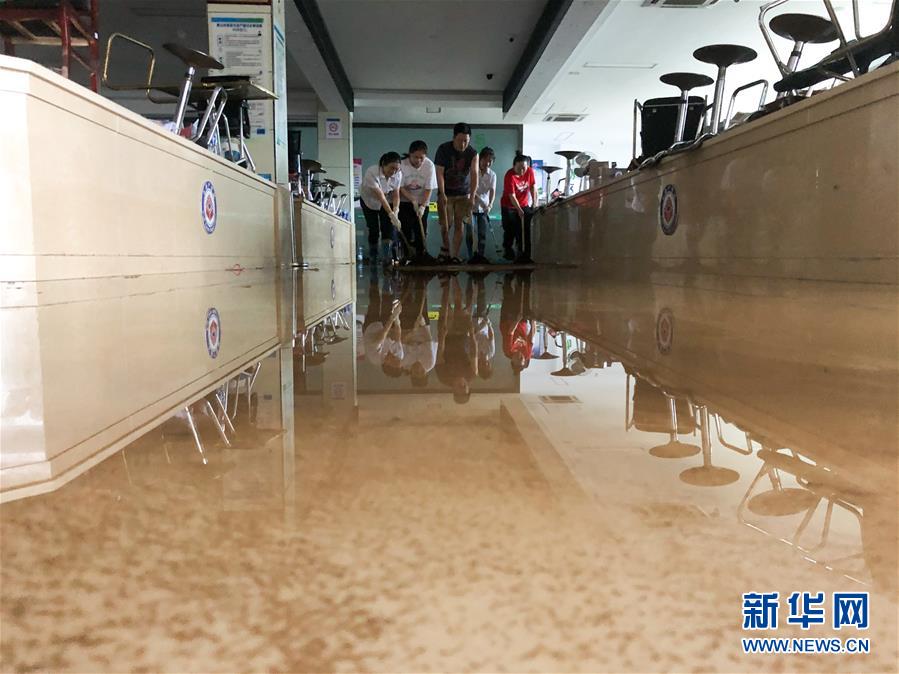 （防汛抗洪&middot;圖文互動(dòng)）（6）為了讓我們的城市不停擺&mdash;&mdash;汛情下的千年古城安徽歙縣直擊