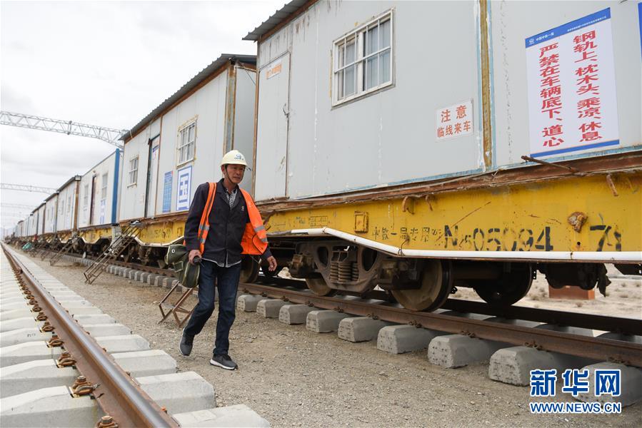 （圖文互動）（3）筑完&ldquo;天路&rdquo;架&ldquo;云梯&rdquo;&mdash;&mdash;鐵路老兵再上高原