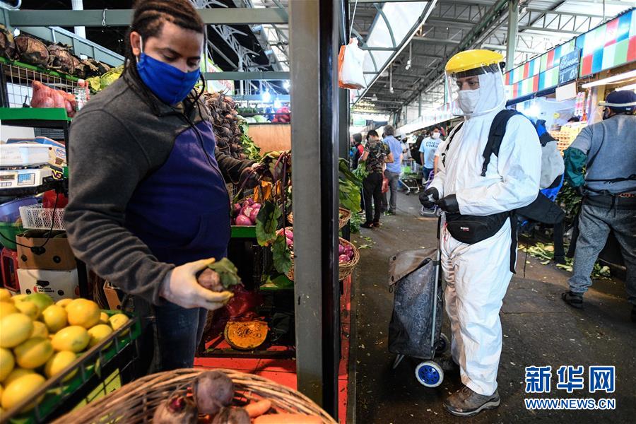 (國際·圖文互動)(5)特稿:穿越寒暑 無問西東——寫在新冠疫情構(gòu)成“國際關(guān)注的突發(fā)公共衛(wèi)生事件”半年之際