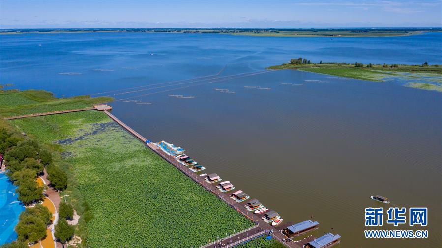 （在習(xí)近平新時(shí)代中國(guó)特色社會(huì)主義思想指引下&mdash;&mdash;新時(shí)代新作為新篇章&middot;習(xí)近平總書(shū)記關(guān)切事&middot;圖文互動(dòng)）（7）綠色映底蘊(yùn)，山水見(jiàn)初心&mdash;&mdash;生態(tài)優(yōu)先、綠色發(fā)展持續(xù)造福群眾美好生活