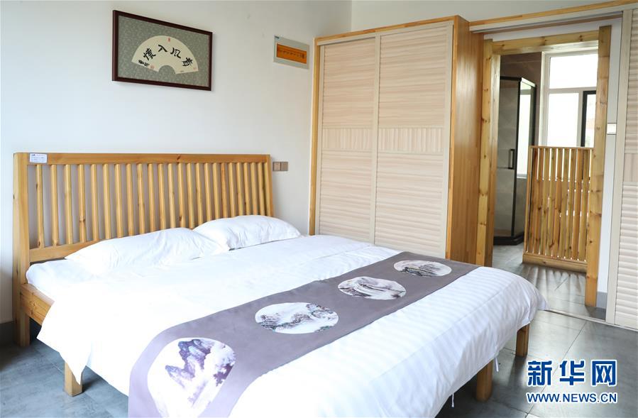 （新華全媒頭條&middot;走向我們的小康生活&middot;圖文互動(dòng)）（9）&ldquo;南大荒&rdquo;變&ldquo;稻蟹鄉(xiāng)&rdquo;&mdash;&mdash;資源枯竭型城市盤(pán)錦的鄉(xiāng)村振興之路