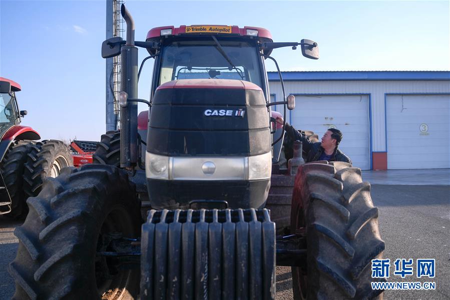 （在習(xí)近平新時(shí)代中國(guó)特色社會(huì)主義思想指引下&mdash;&mdash;新時(shí)代新作為新篇章&middot;習(xí)近平總書記關(guān)切事&middot;圖文互動(dòng)）（4）為黑土加&ldquo;油&rdquo;&mdash;&mdash;&ldquo;耕地中的大熊貓&rdquo;，我們這樣保護(hù)