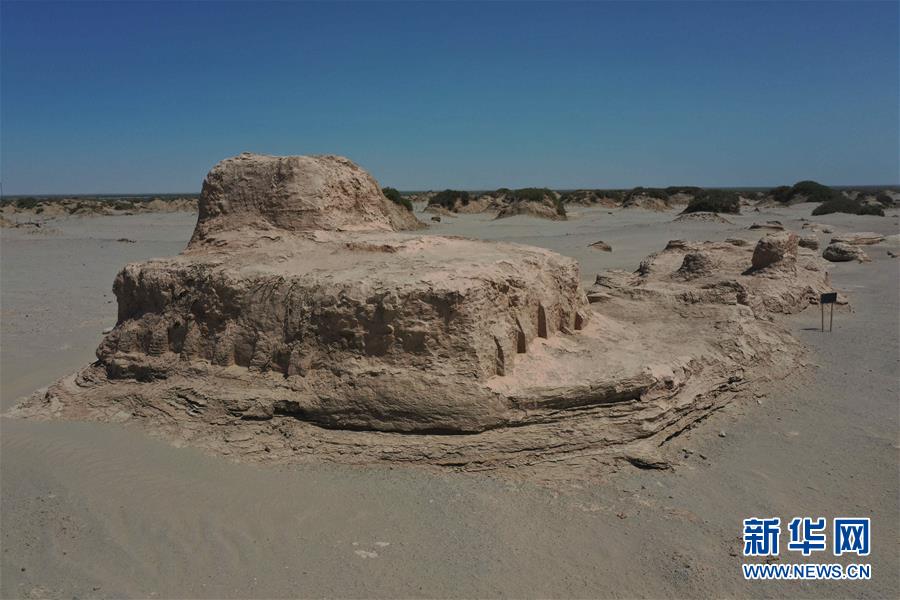 (圖文互動)(1)“仿佛泥土?xí)f話”——戈壁灘上絲路遺址的長情守望者
