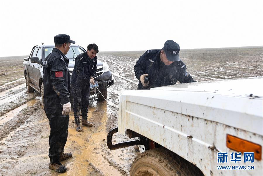 （圖文互動）（4）記者手記：可可西里，&ldquo;挪&rdquo;向&ldquo;藏羚羊大產房&rdquo;的14個半小時