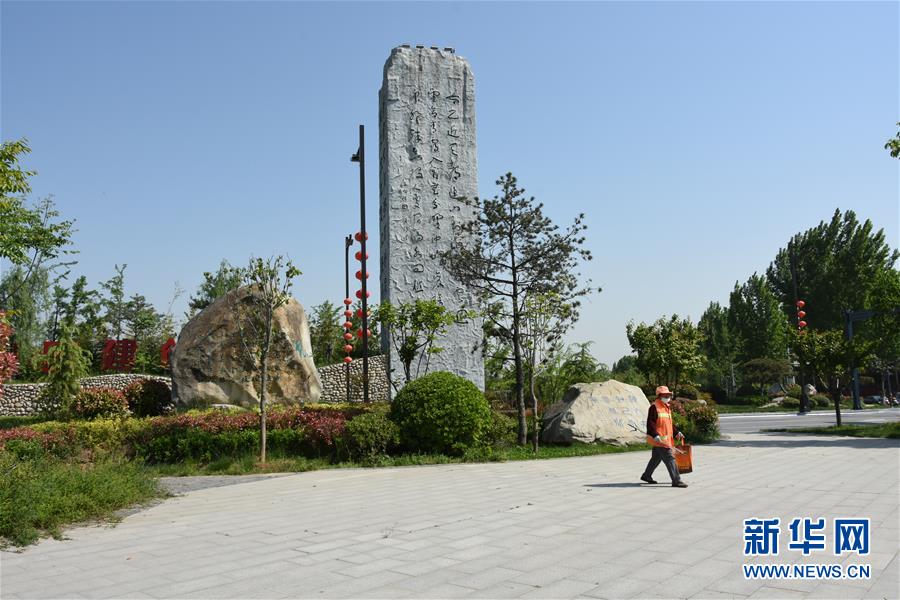 （新華視點(diǎn)&middot;圖文互動(dòng)）（3）警惕重金&ldquo;移石造景&rdquo;之風(fēng)：有的景觀石一塊逾百萬(wàn)元