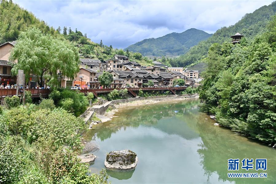 （新華全媒頭條&middot;走向我們的小康生活&middot;圖文互動(dòng)）（1）弱鳥(niǎo)先飛今翱翔&mdash;&mdash;閩東寧德振興啟示錄