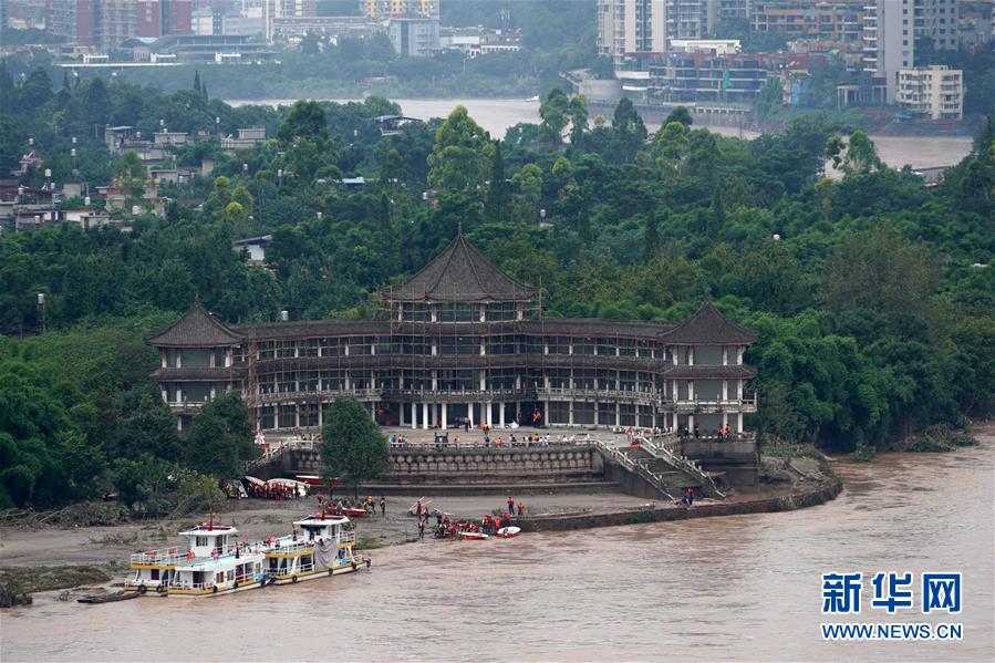 （新華全媒頭條&middot;圖文互動）（3）&ldquo;洪線&rdquo;逆險(xiǎn)守家國&mdash;&mdash;抗洪一線的凡人星光
