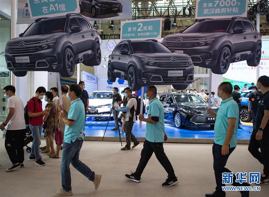 （在習(xí)近平新時(shí)代中國(guó)特色社會(huì)主義思想指引下&mdash;&mdash;新時(shí)代新作為新篇章&middot;習(xí)近平總書(shū)記關(guān)切事&middot;圖文互動(dòng)）（3）消費(fèi)回暖市聲新&mdash;&mdash;內(nèi)需動(dòng)力不斷釋放的市場(chǎng)觀察