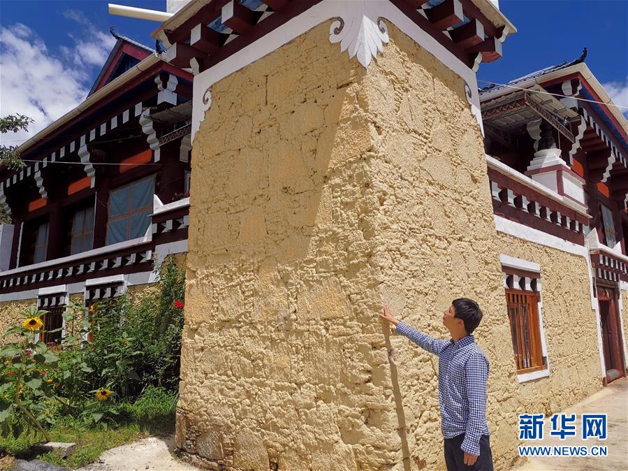 （鄉(xiāng)村振興&middot;圖文互動(dòng)）（4）村里來了位&ldquo;掏糞書記&rdquo;