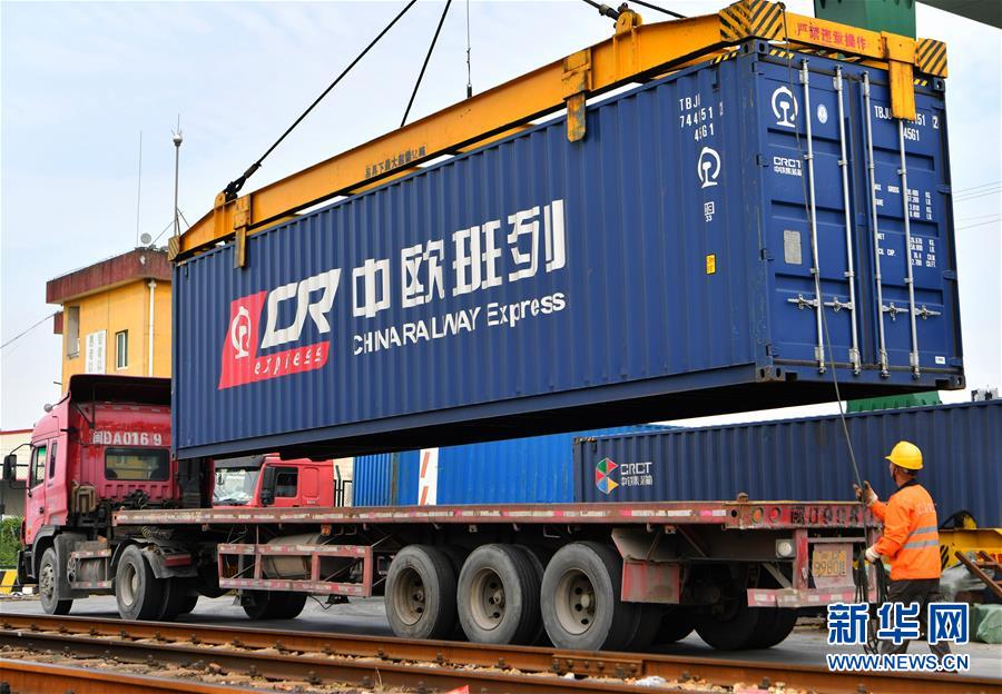 （特區(qū)40年?圖文互動）（1）廈庇五洲客 門納萬頃濤&mdash;&mdash;廈門經(jīng)濟特區(qū)40年發(fā)展紀(jì)實