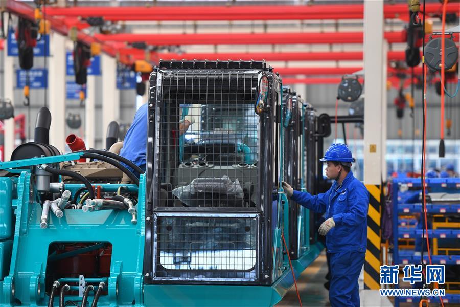 （落實&ldquo;六穩(wěn)&rdquo;&ldquo;六保&rdquo;企業(yè)見聞&middot;圖文互動）（1）&ldquo;智慧工廠&rdquo;引領&ldquo;生產節(jié)拍&rdquo;&mdash;&mdash;走進山河智能一探究竟