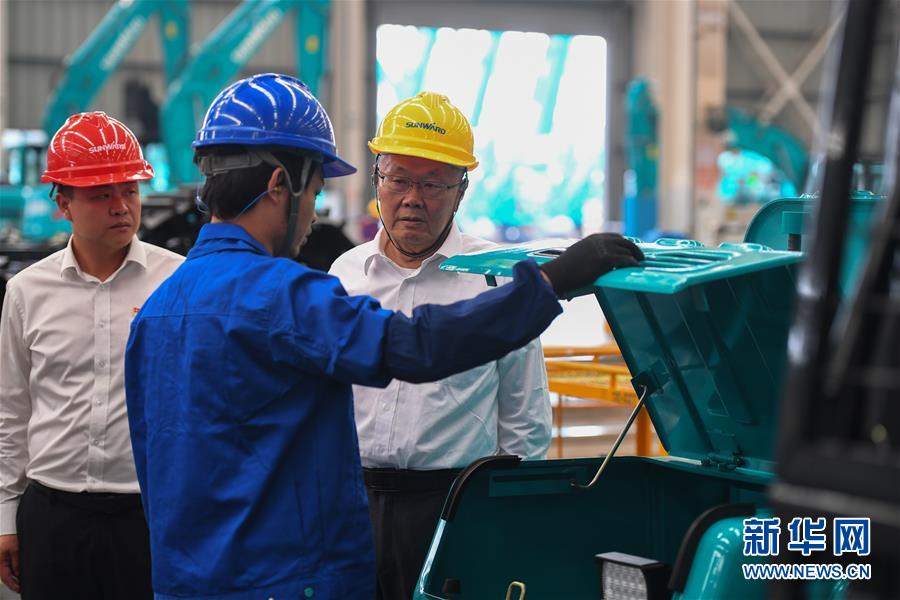 （落實&ldquo;六穩(wěn)&rdquo;&ldquo;六保&rdquo;企業(yè)見聞&middot;圖文互動）（7）&ldquo;智慧工廠&rdquo;引領&ldquo;生產節(jié)拍&rdquo;&mdash;&mdash;走進山河智能一探究竟