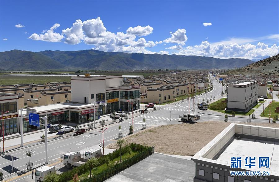 (新華全媒頭條·走向我們的小康生活·決戰(zhàn)決勝脫貧攻堅·圖文互動)(8)兩次遷徙“搬窮”記——海拔最高縣雙湖的“戰(zhàn)貧故事”