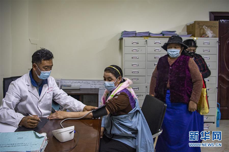 （新華全媒頭條&middot;走向我們的小康生活&middot;圖文互動(dòng)）（6）扎西德勒，我們的新家園&mdash;&mdash;西藏易地扶貧搬遷搬出幸福美好新生活