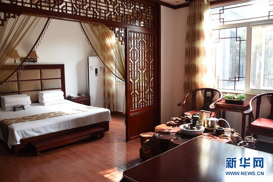 (我的“十三五”·圖文互動)(3)民宿開在“穿過芬芳的山谷”