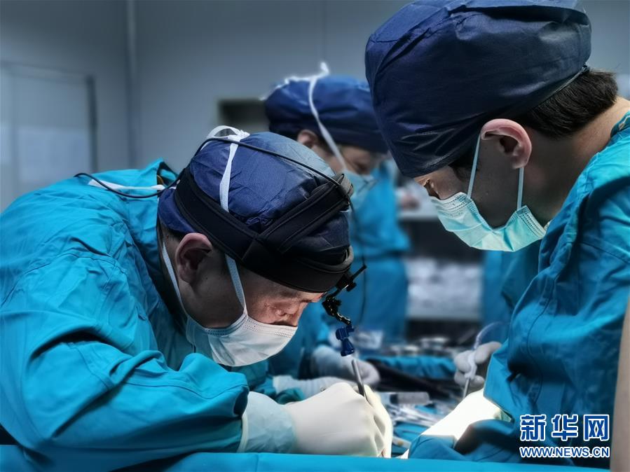 (在習(xí)近平強(qiáng)軍思想指引下·我們在戰(zhàn)位報告·圖文互動)(1)“火神山”答卷:現(xiàn)代衛(wèi)勤向戰(zhàn)而生