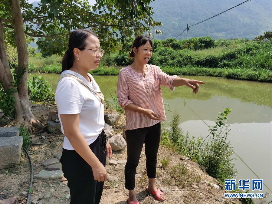 (決戰(zhàn)決勝脫貧攻堅(jiān)·圖文互動(dòng))(2)“90后”駐村第一書(shū)記李秀媛:因戶(hù)施策才能“不落一人”