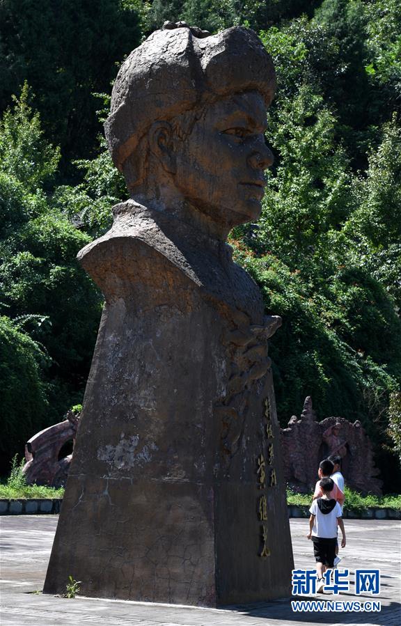 （決戰(zhàn)決勝脫貧攻堅&middot;圖文互動）（2）&ldquo;堵槍眼&rdquo;的脫貧戰(zhàn)怎么打？&mdash;&mdash;繼光村見聞