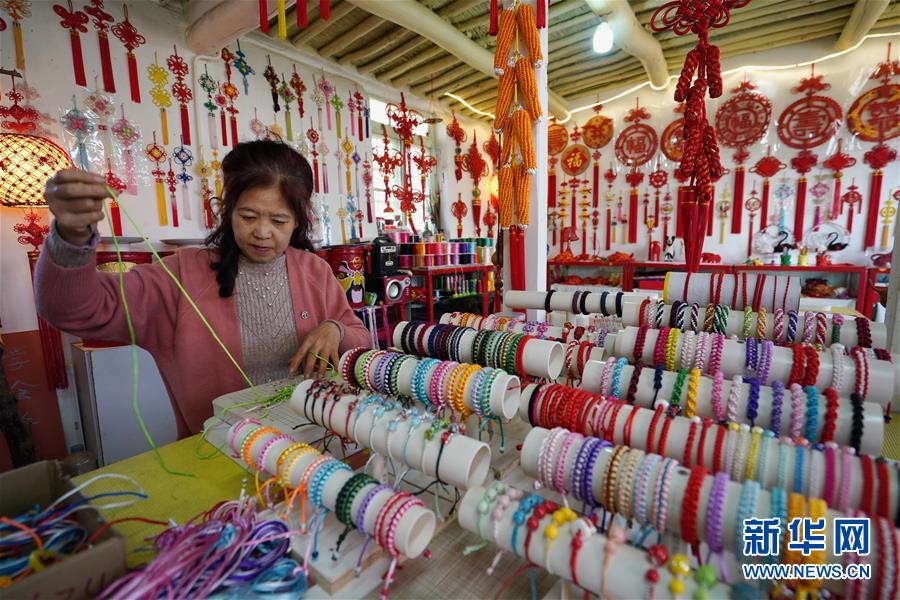 （全面建成小康社會&ldquo;百城千縣萬村調(diào)研行&rdquo;&middot;圖文互動）（3）北戴河村：藝術院落&ldquo;點亮&rdquo;鄉(xiāng)村致富路