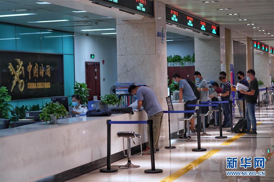 （新華全媒頭條&middot;圖文互動）（10）海納百川共揚帆&mdash;&mdash;黨的十九大以來以習(xí)近平同志為核心的黨中央引領(lǐng)中國高水平對外開放紀(jì)實