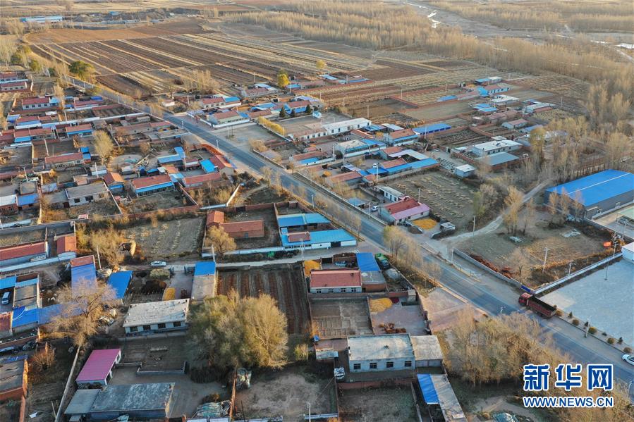 （全面建成小康社會&ldquo;百城千縣萬村&rdquo;調(diào)研行&middot;圖文互動）（2）互助互利，小甘薯帶來甜蜜日子&mdash;&mdash;內(nèi)蒙古奈曼旗互利村闖出產(chǎn)業(yè)致富之路