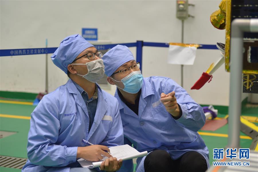 （在習(xí)近平強(qiáng)軍思想指引下&middot;我們?cè)趹?zhàn)位報(bào)告&middot;圖文互動(dòng)）（3）向著未來戰(zhàn)場沖鋒&mdash;&mdash;國防科技大學(xué)科研創(chuàng)新記事