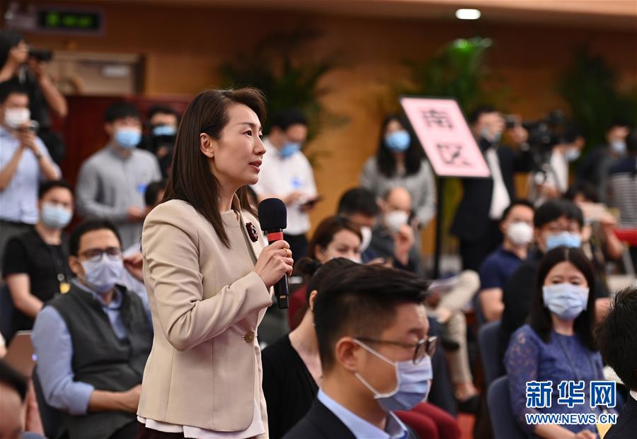 （兩會(huì)&middot;XHDW）（16）李克強(qiáng)出席記者會(huì)并回答中外記者提問(wèn)