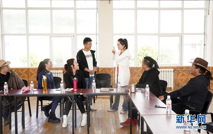 (新華全媒頭條·圖文互動(dòng))(3)奮力書寫中華民族新史詩——寫在習(xí)近平總書記文藝工作座談會(huì)重要講話發(fā)表五周年之際