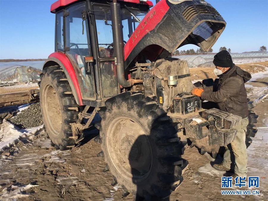 （在習(xí)近平新時(shí)代中國(guó)特色社會(huì)主義思想指引下&mdash;&mdash;新時(shí)代新作為新篇章&middot;習(xí)近平總書(shū)記關(guān)切事&middot;圖文互動(dòng)）（7）為農(nóng)田注入硬核生產(chǎn)力&mdash;&mdash;一些地方春耕中農(nóng)業(yè)科技創(chuàng)新掃描