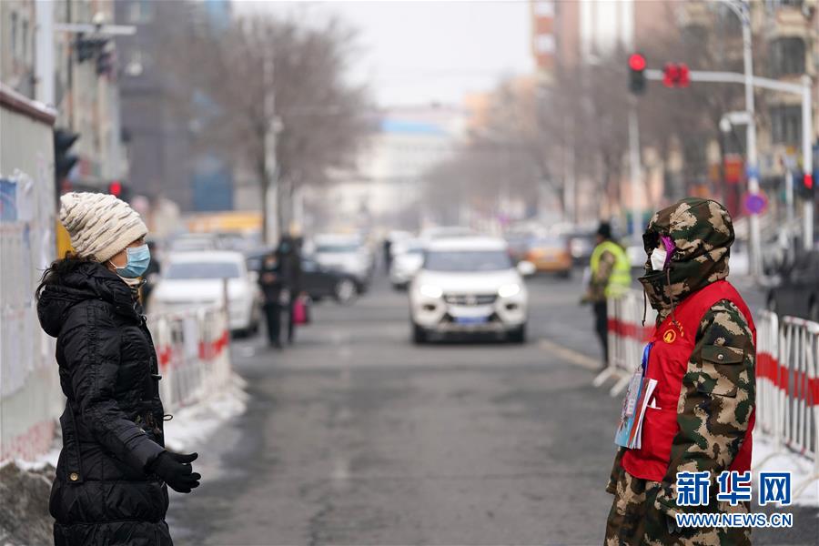 （習近平致敬的戰(zhàn)&ldquo;疫&rdquo;英雄&middot;志愿者篇&middot;圖文互動）（12）他們，微光成炬照征程