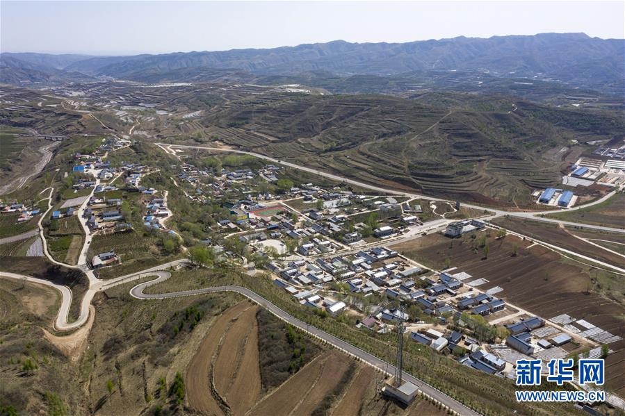 （新華全媒頭條&middot;圖文互動）（4）初夏，循著總書記的腳步探訪產(chǎn)業(yè)扶貧新事