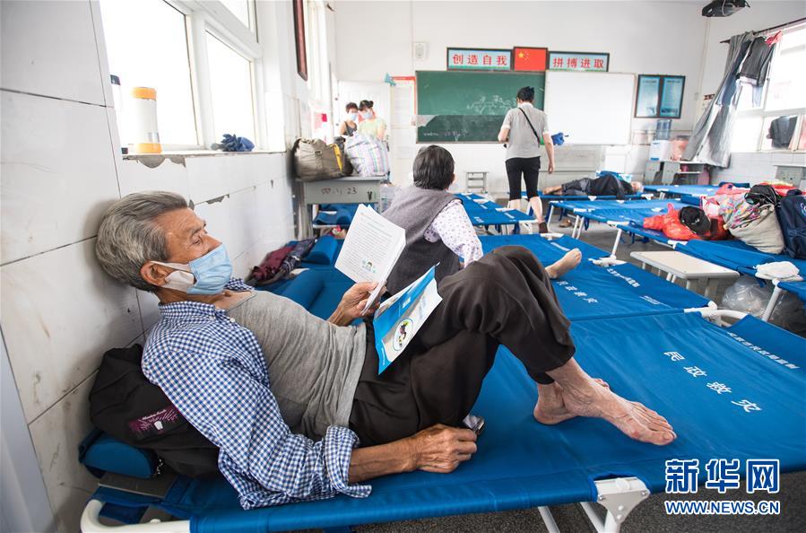 （在習(xí)近平新時(shí)代中國(guó)特色社會(huì)主義思想指引下&mdash;&mdash;新時(shí)代新作為新篇章&middot;習(xí)近平總書記關(guān)切事&middot;圖文互動(dòng)）（5）戰(zhàn)疫魔,斗洪魔&mdash;&mdash;湖北全力應(yīng)對(duì)防疫、防汛疊加&ldquo;雙考&rdquo;