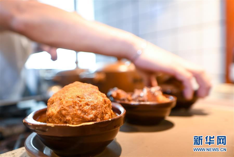 （在習(xí)近平新時代中國特色社會主義思想指引下&mdash;&mdash;新時代新作為新篇章&middot;習(xí)近平總書記關(guān)切事&middot;圖文互動）（7）珍惜盤中餐，狠剎浪費風(fēng)&mdash;&mdash;各地積極行動堅決制止餐飲浪費