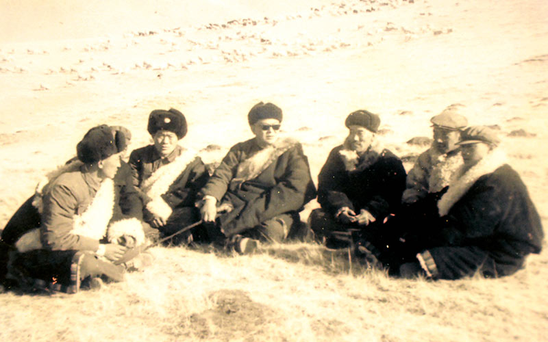 個人干凈，一生不褪的底色&mdash;&mdash;四論向尕布龍同志學習