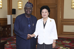 劉延東會見聯(lián)合國人口基金執(zhí)行主任巴巴通德&middot;奧索蒂梅欣