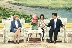 張春賢會(huì)見摩爾多瓦社會(huì)主義者黨代表團(tuán)