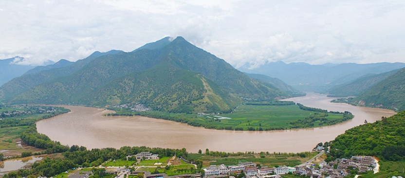 輕舟正過萬重山&mdash;&mdash;深入推動長江經(jīng)濟帶發(fā)展述評