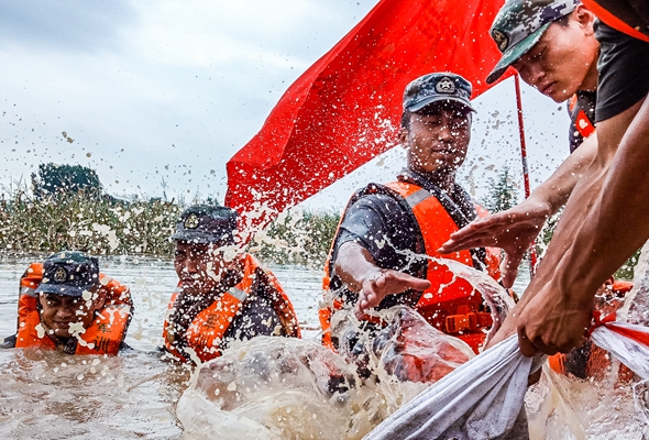 人民至上，我們在一起！