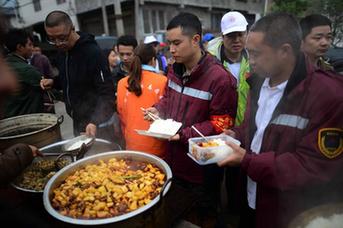 生活，依然在繼續(xù)