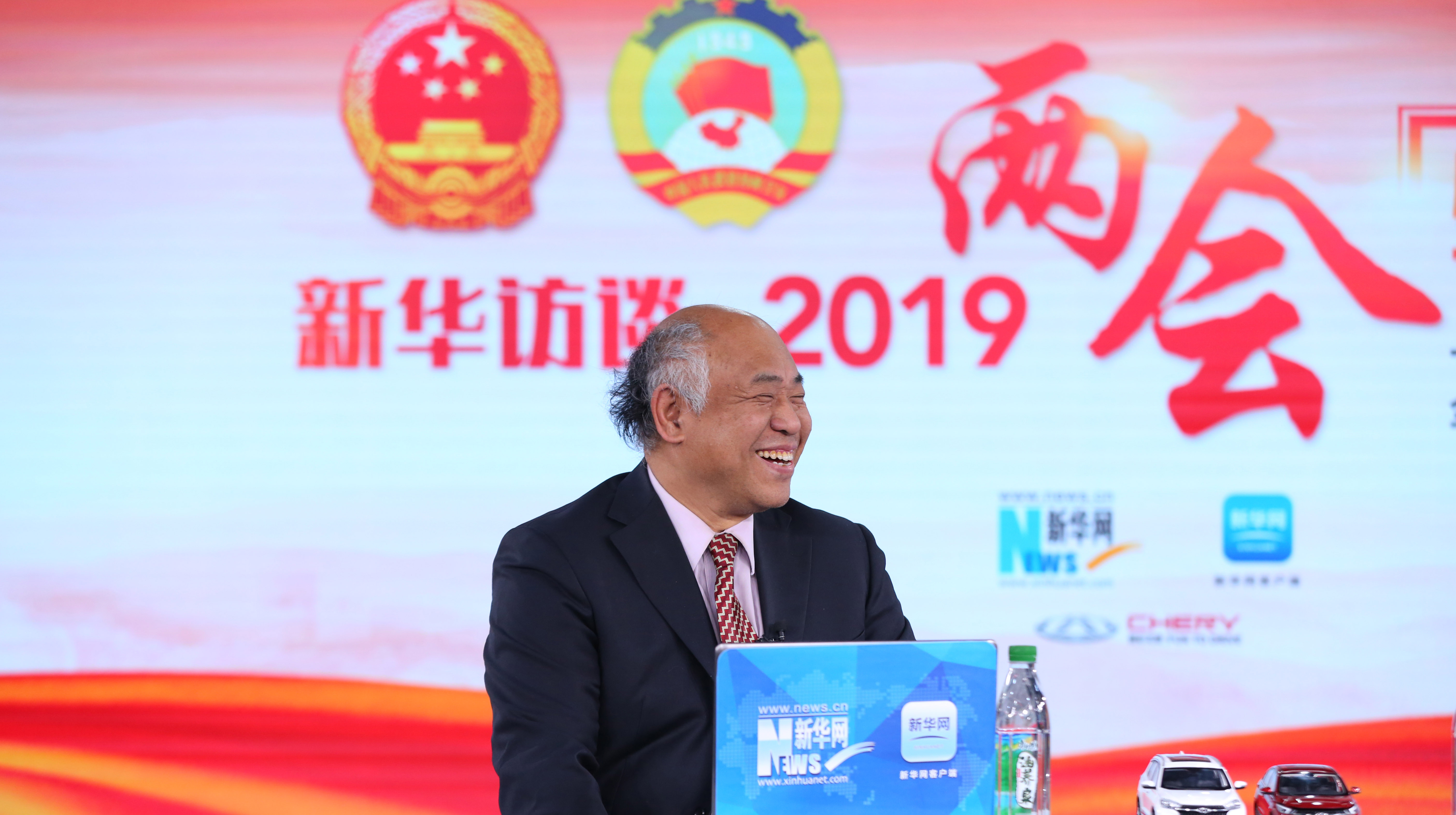 楊宜勇：宏觀調(diào)控首次將就業(yè)與財(cái)政、貨幣政策工具并列