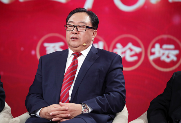 國投未來就是要實(shí)實(shí)在在地往老百姓最關(guān)心的醫(yī)藥、質(zhì)量、健康養(yǎng)老、環(huán)境治理等方面轉(zhuǎn)型