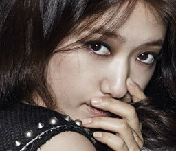 女星波浪卷發(fā)美著呢！