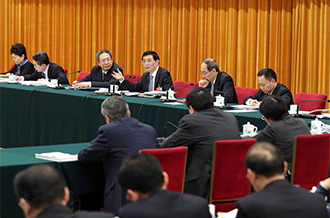 王滬寧參加安徽代表團(tuán)審議