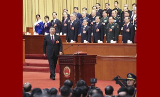 習(xí)近平當(dāng)選國(guó)家主席、中央軍委主席